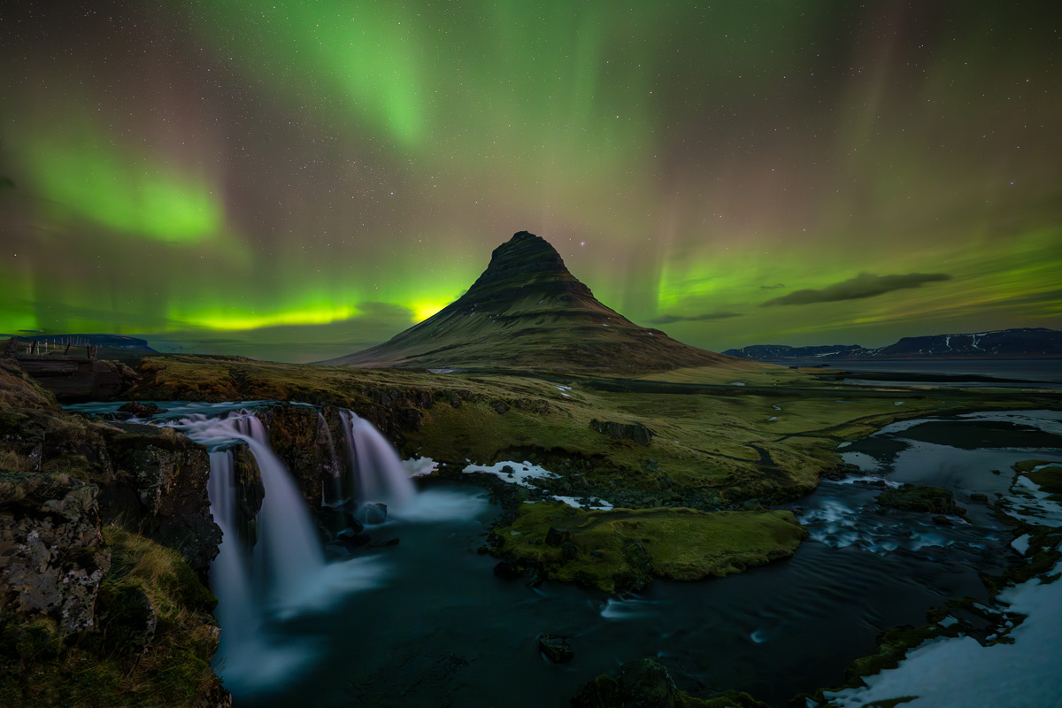 MAB-20240308-ICELAND-SNAEFELLSNES-KIRKJUFELL-AURORA-085897.jpg