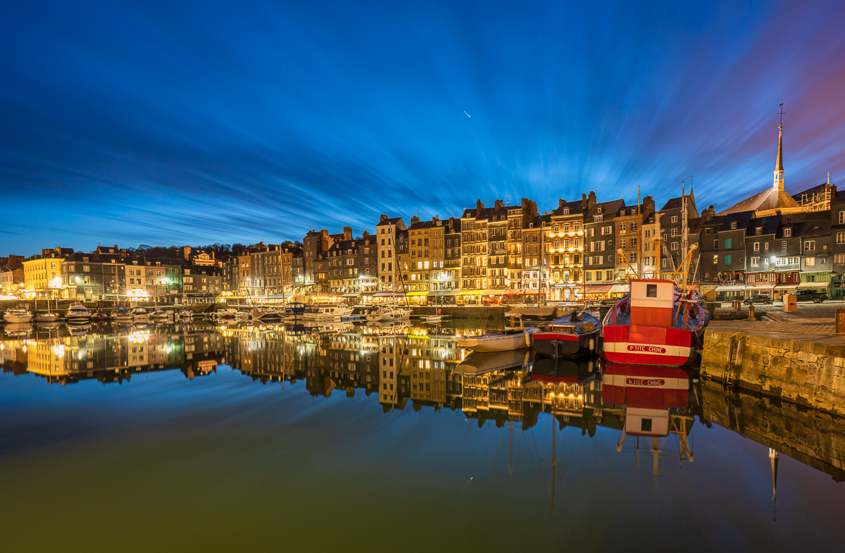 MAB-20230327-FRANCE-NORMANDY-HONFLEUR-OLD-PORT-DUSK-20690.jpg