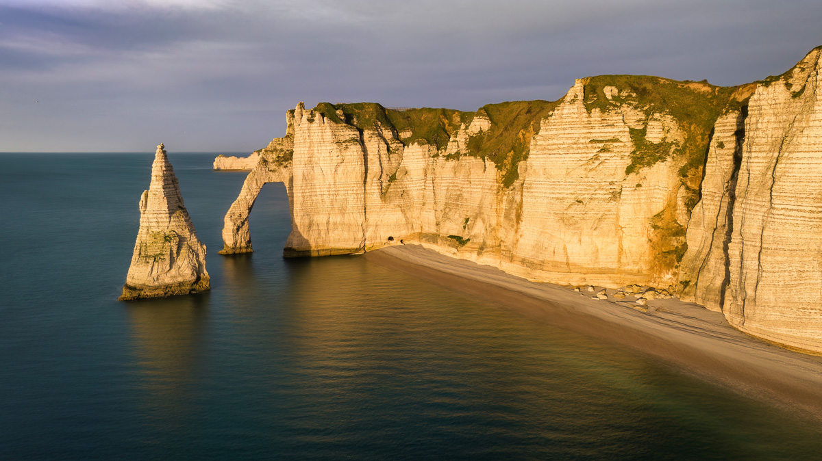 MAB-20230329-FRANCE-DJI3-NORMANDY-ETRETAT-CLIFFS-SUNSET-0865-UPS.jpg