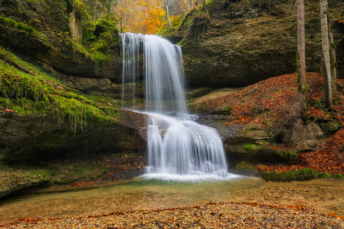 MAB-20221021-GERMANY-HASENREUTER-WATERFALL-AUTUMN-22470.jpg