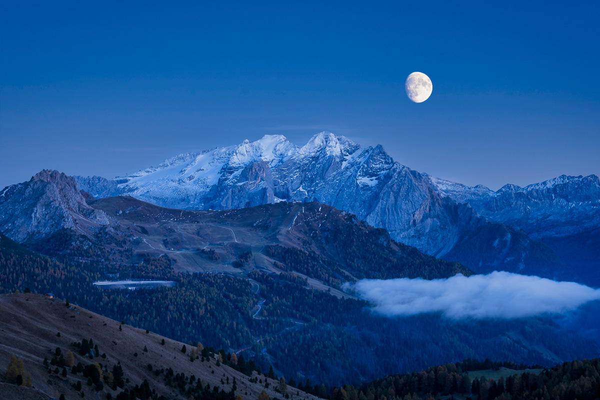 MAB-20241014-ITALY-DOLOMITES-SELLA-PASS-MOONRISE-3171.jpg