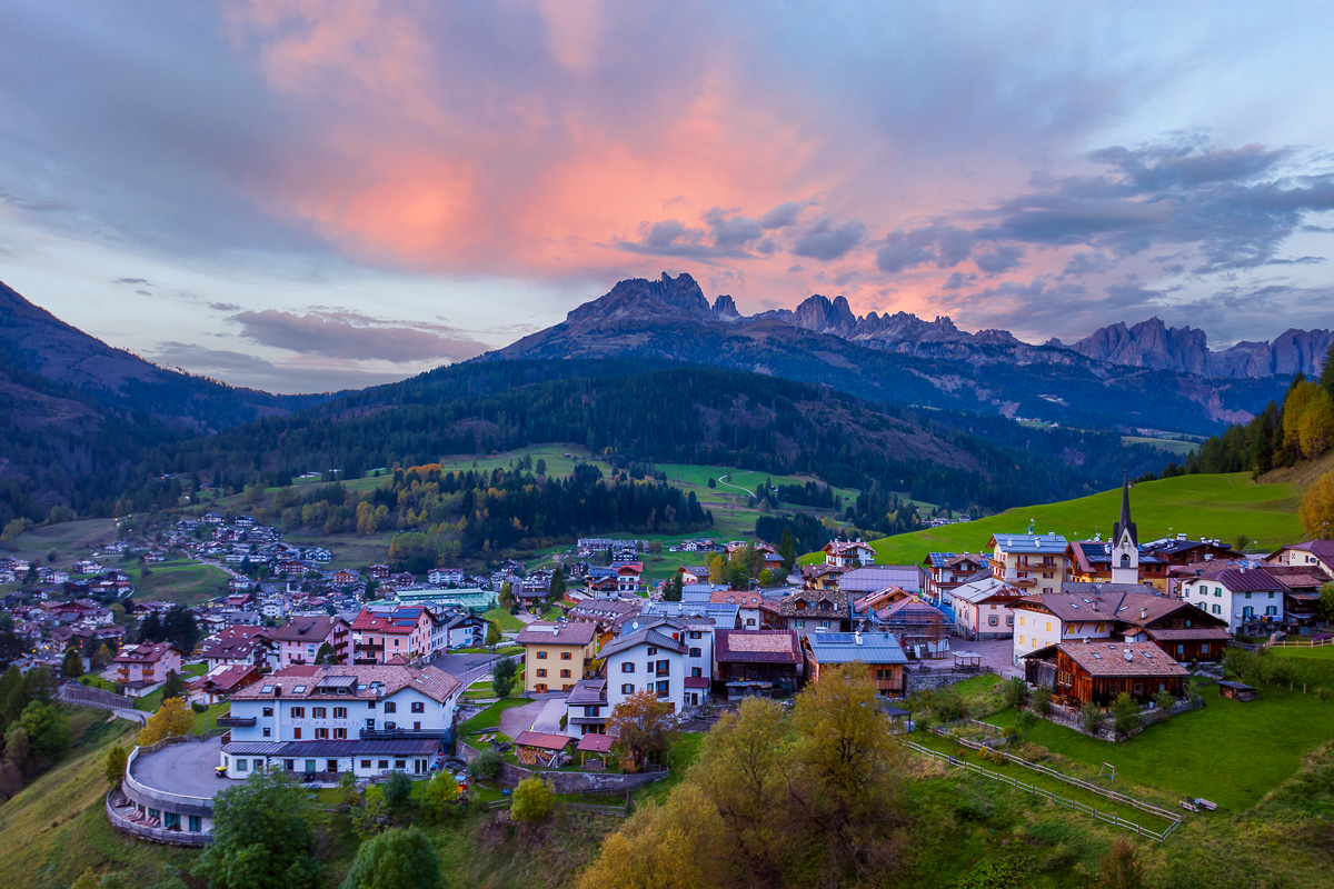 MAB-DJI-20241013-ITALY-DOLOMITES-MOENA-VILLAGE-SUNSET-0050.jpg