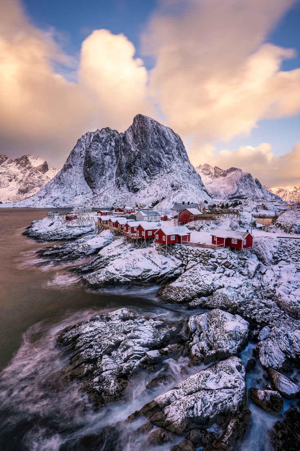 MAB-20230210-NO-LOFOTEN-HAMNOY-WINTER-SUNRISE-27496.jpg