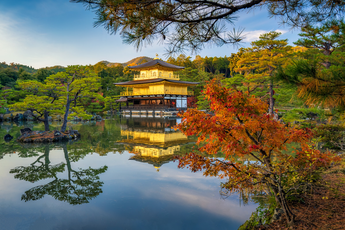 MAB-20221125-JP-KYOTO-ROKUON-JI-GOLDEN-PAVILLION-SUNSET-25185.jpg