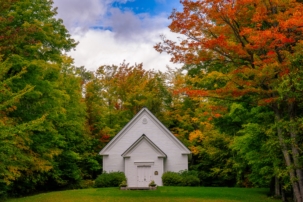 MAB-20210930-NH-RANDOLPH-CHURCH-AUTUMN-24220.jpg