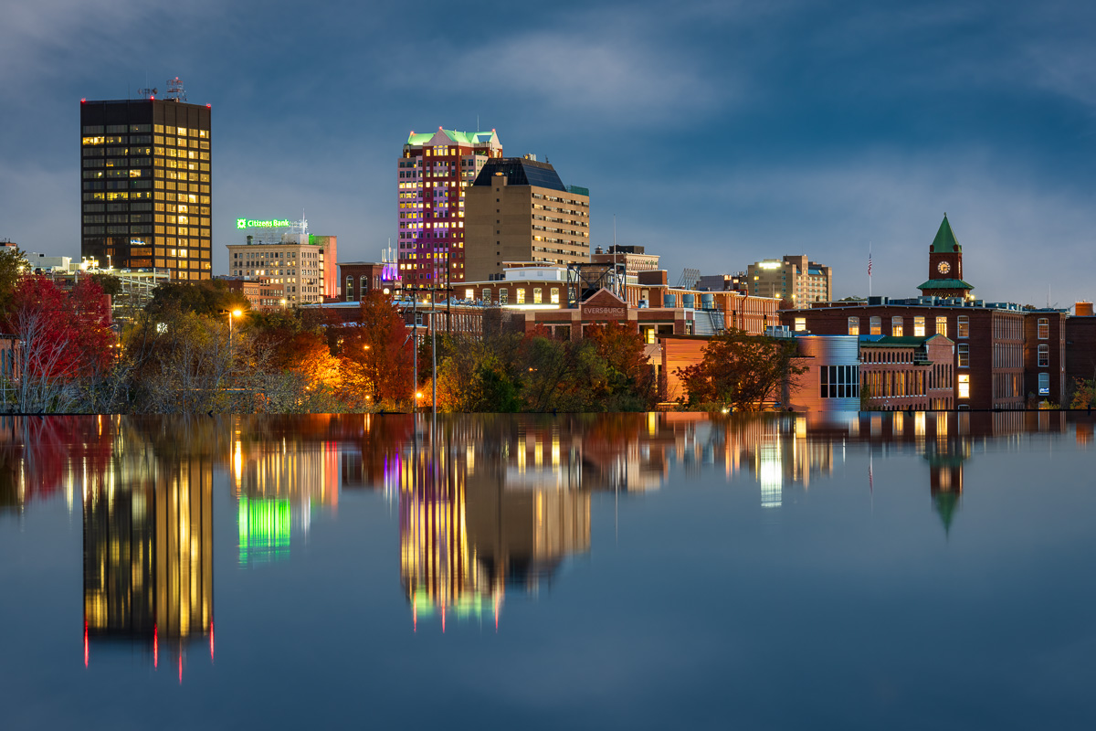 MAB-20211028-NH-MANCHESTER-SKYLINE-BLUE-HOUR-25485.jpg