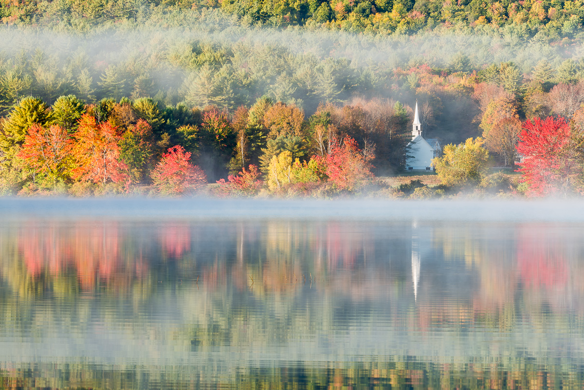 MAB_20131001_NEW_HAMPSHIRE_EATON_CRYSTAL_LAKE_FOG_8001966.jpg