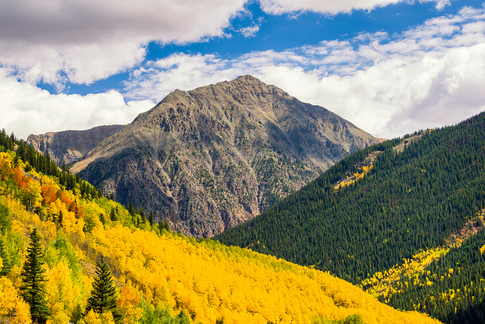 MAB-20150923-CO-SILVERTON-ROCKIES-ASPENS-AUTUMN-8103091.jpg