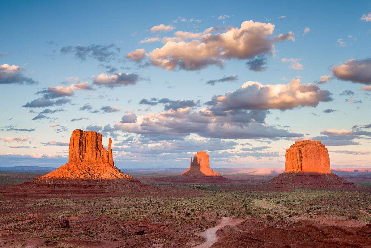 MAB-20150916-AZ-MONUMENT-VALLEY-SUNSET-8101421.jpg