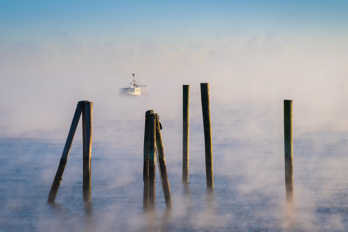 MAB-20250122-ME-ROCKLAND-HARBOR-SEA-SMOKE-5335.jpg