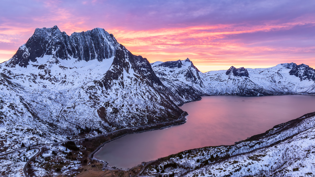 MAB-DJI-20250208-NORWAY-SENJA-BREIDTINDEN-SUNSET-WINTER-0196.jpg