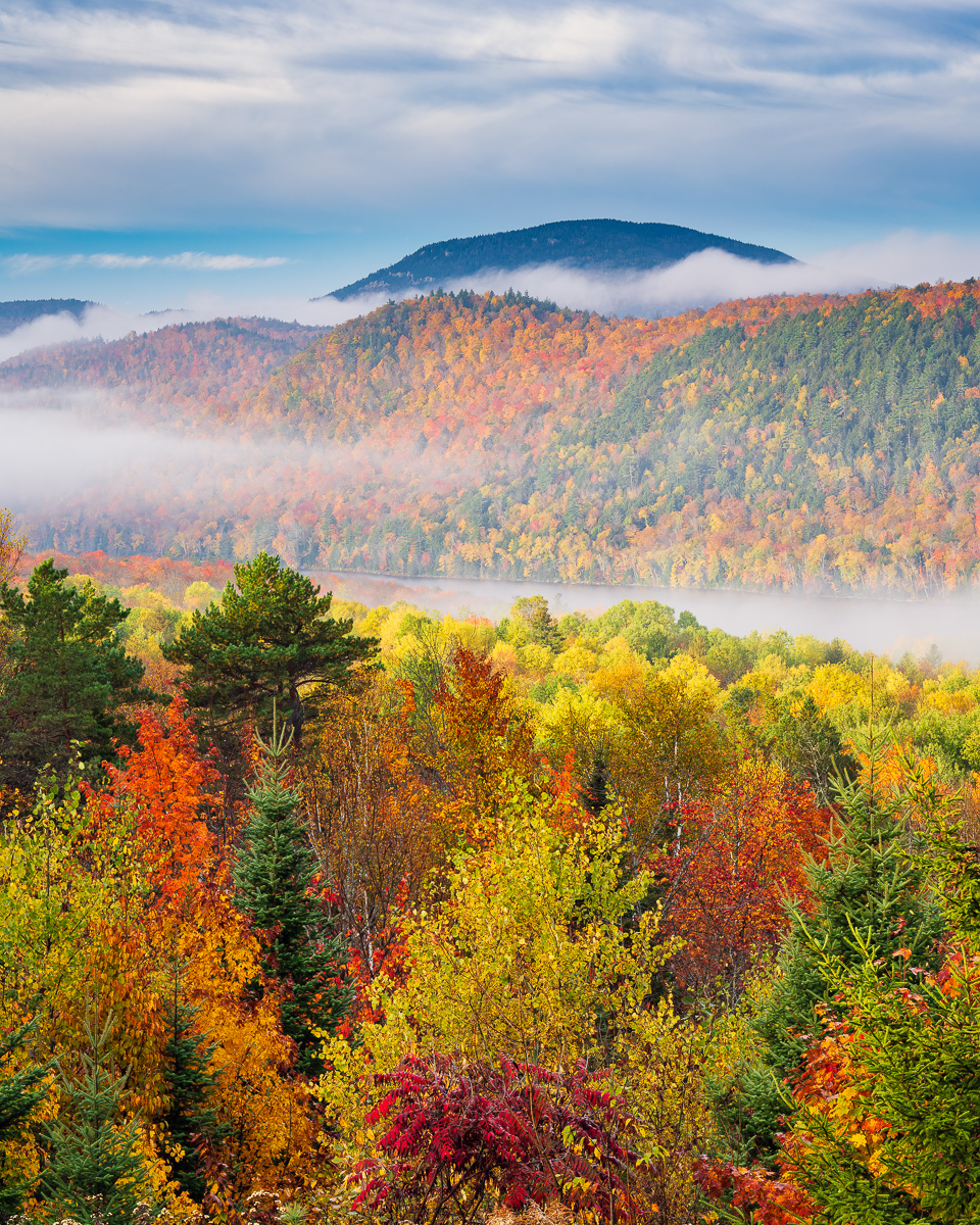 MAB-20211012-NY-ADIRONDACKS-AUTUMN-GARNET-HILL-SUNRISE-24756.jpg