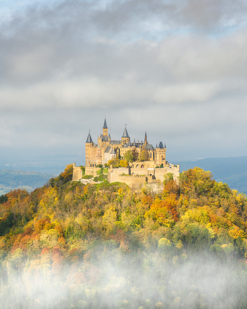 MAB-20221019-GERMANY-HOHENZOLLERN-CASTLE-SUNRISE-FOG-22341.jpg