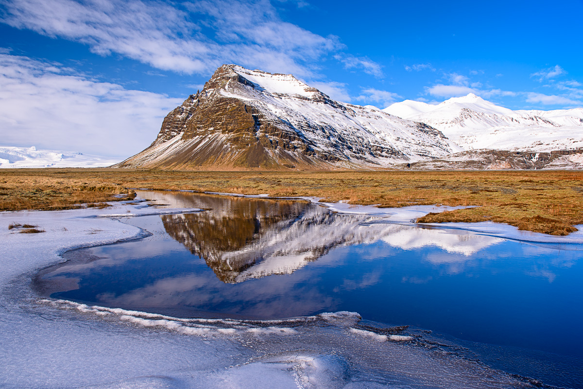 MAB-20150228-ICELAND-MOUNTAIN-REFLECTION-8105305.jpg