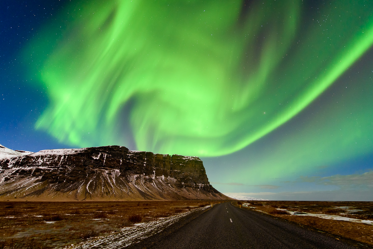 MAB-20150301-ICELAND-WINTER-AURORA-8105455.jpg