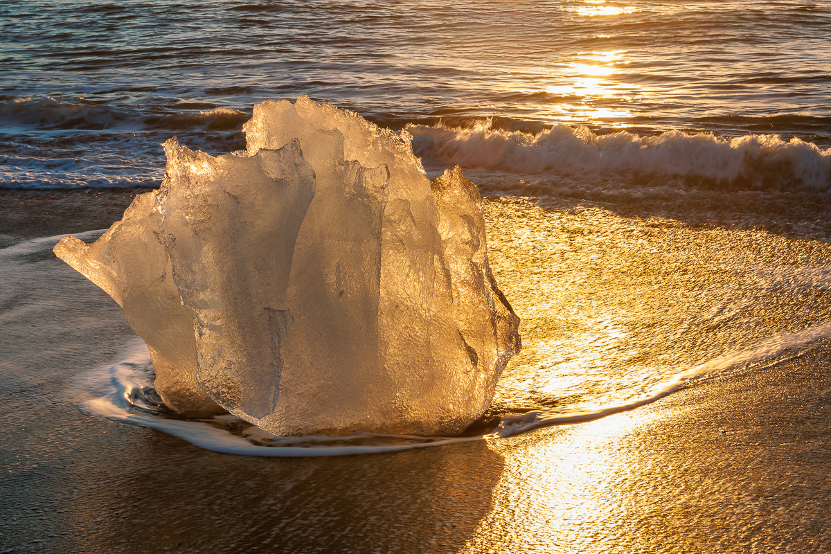 MAB_20130312_ICELAND_JOKULSARLON_BEACH_SUNRISE_34116.jpg