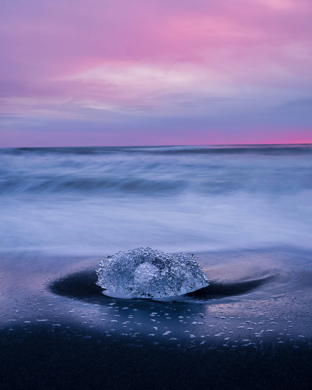 MAB-20240313-ICELAND-DIAMOND-BEACH-SUNRISE-087077.jpg