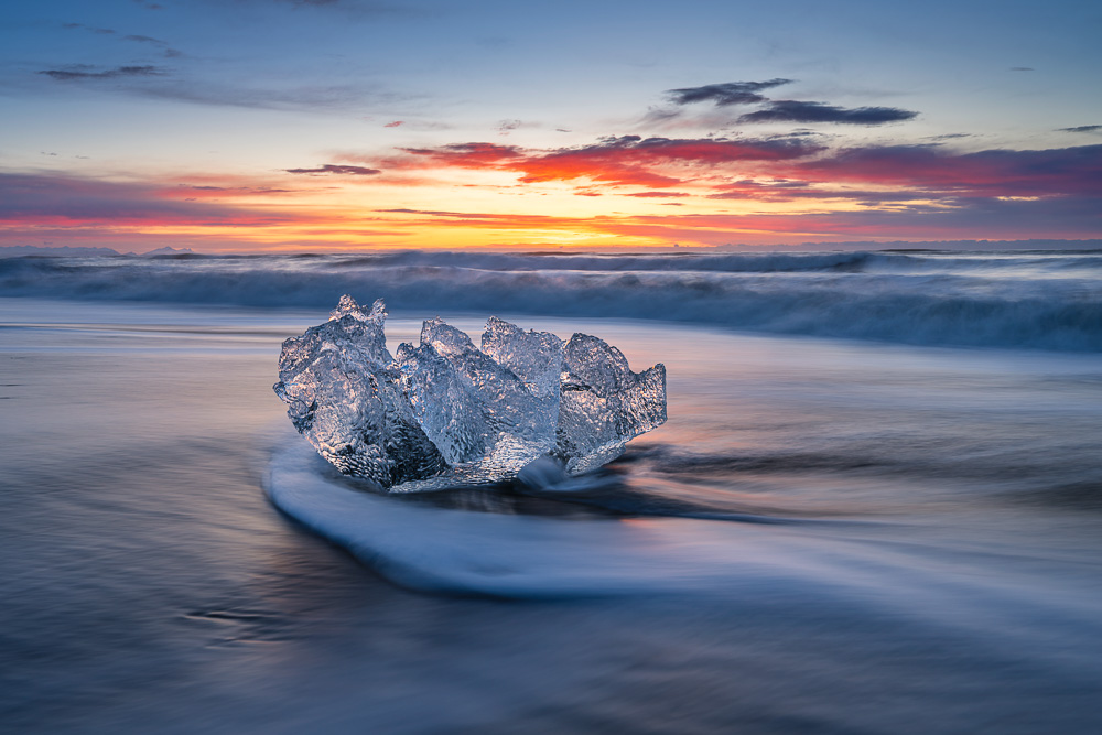 MAB-20240314-ICELAND-DIAMOND-BEACH-SUNRISE-087171.jpg