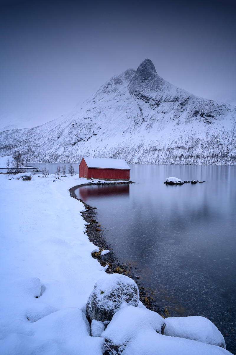 MAB-20200124-NORWAY-SENJA-WINTER-MOUNTAIN-SHACK-77931.jpg