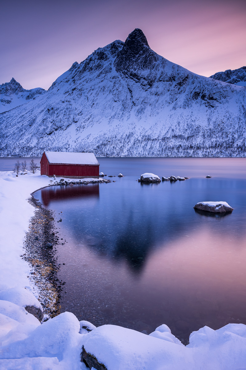 MAB-20200127-NORWAY-SENJA-WINTER-MOUNTAIN-SHACK-78228.jpg