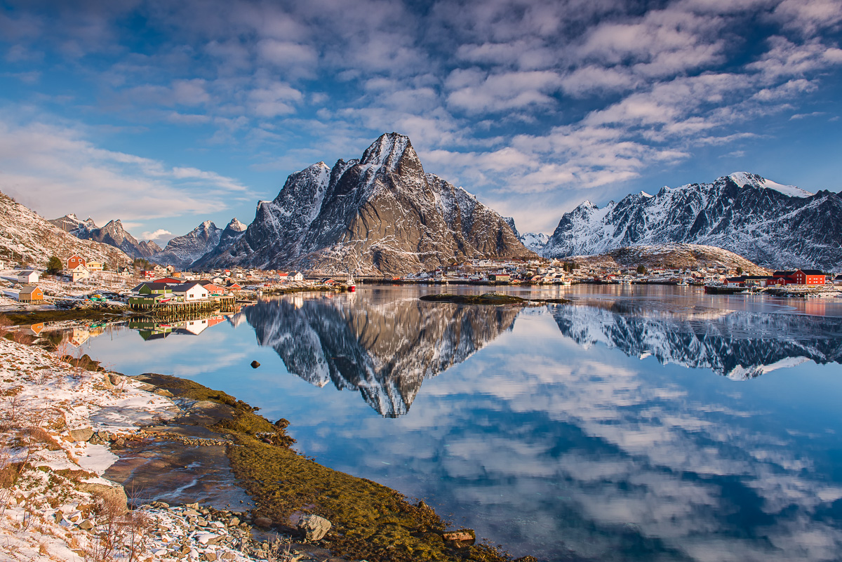 MAB_20140318_NORWAY_LOFOTEN_REINE_SUNRISE_8008451.jpg