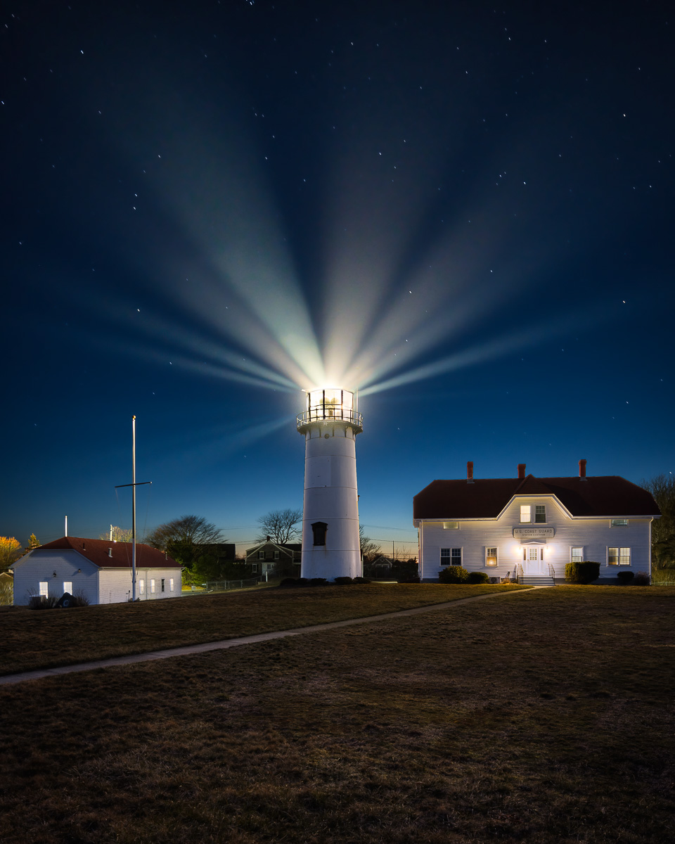 MAB-20210322-MA-CHATHAM-LIGHT-DUSK-BEAMS-72792.jpg