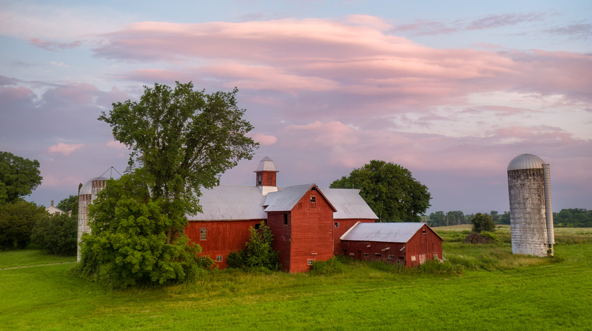 MAB-DJI-20230707-VT-CHARLOTTE-RED-BARN-0195-ENH.jpg