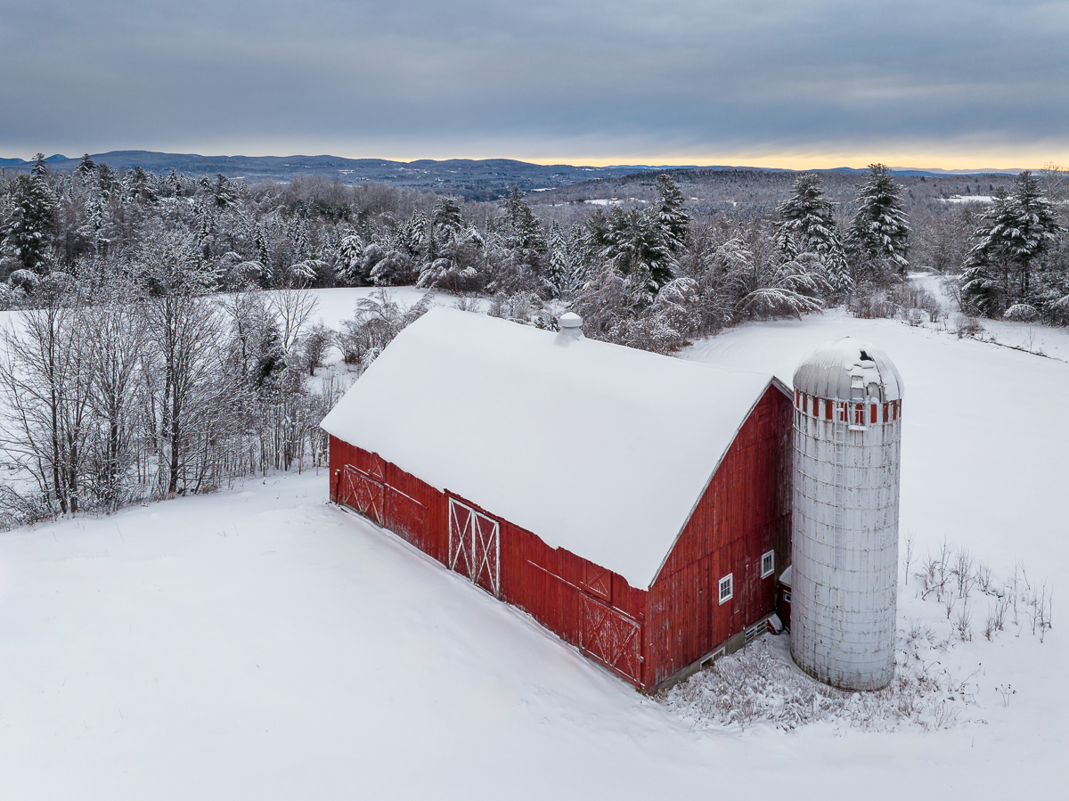 MAB-DJI-20231212-VT-RED-BARN-WINTER-0008.jpg