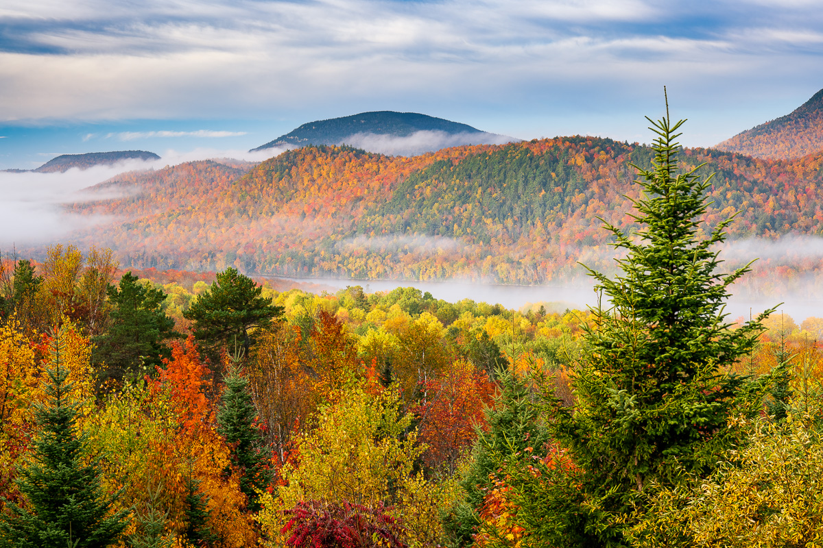 MAB-20211012-NY-ADIRONDACKS-AUTUMN-GARNET-HILL-SUNRISE-24751.jpg