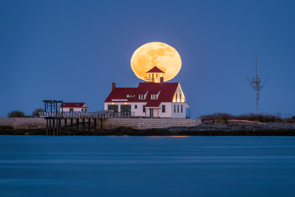 MAB-20230505-ME-WOOD-ISLAND-LIFE-SAVING-STATION-MOONRISE-21926.jpg