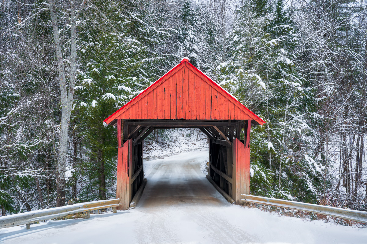 MAB-20231212-VT-MORRISTOWN-RED-COVERED-BRIDGE-WINTER-084672.jpg