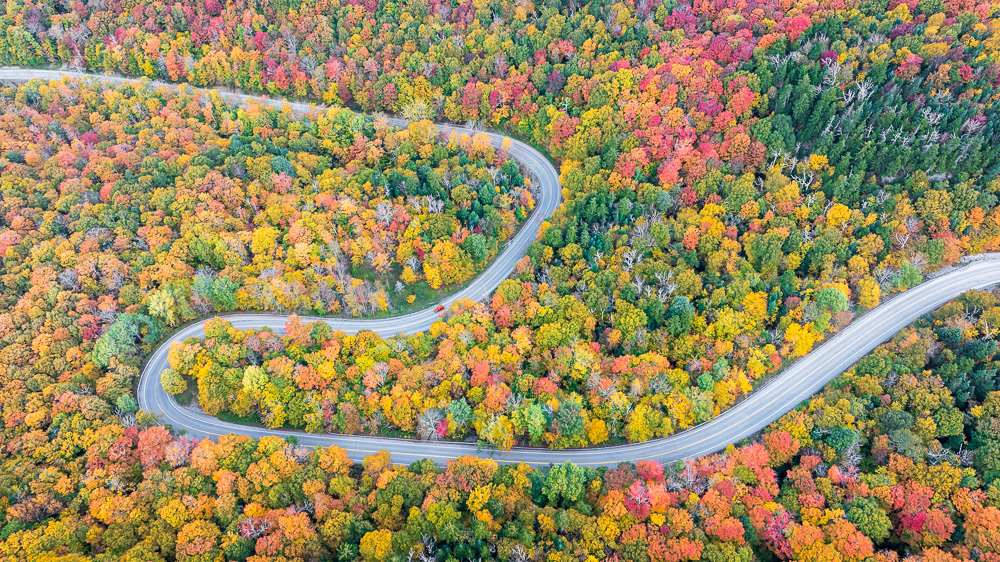 MAB-DJI-20241001-VT-WAITSFIELD-ROAD-BEND-AUTUMN-0020.jpg