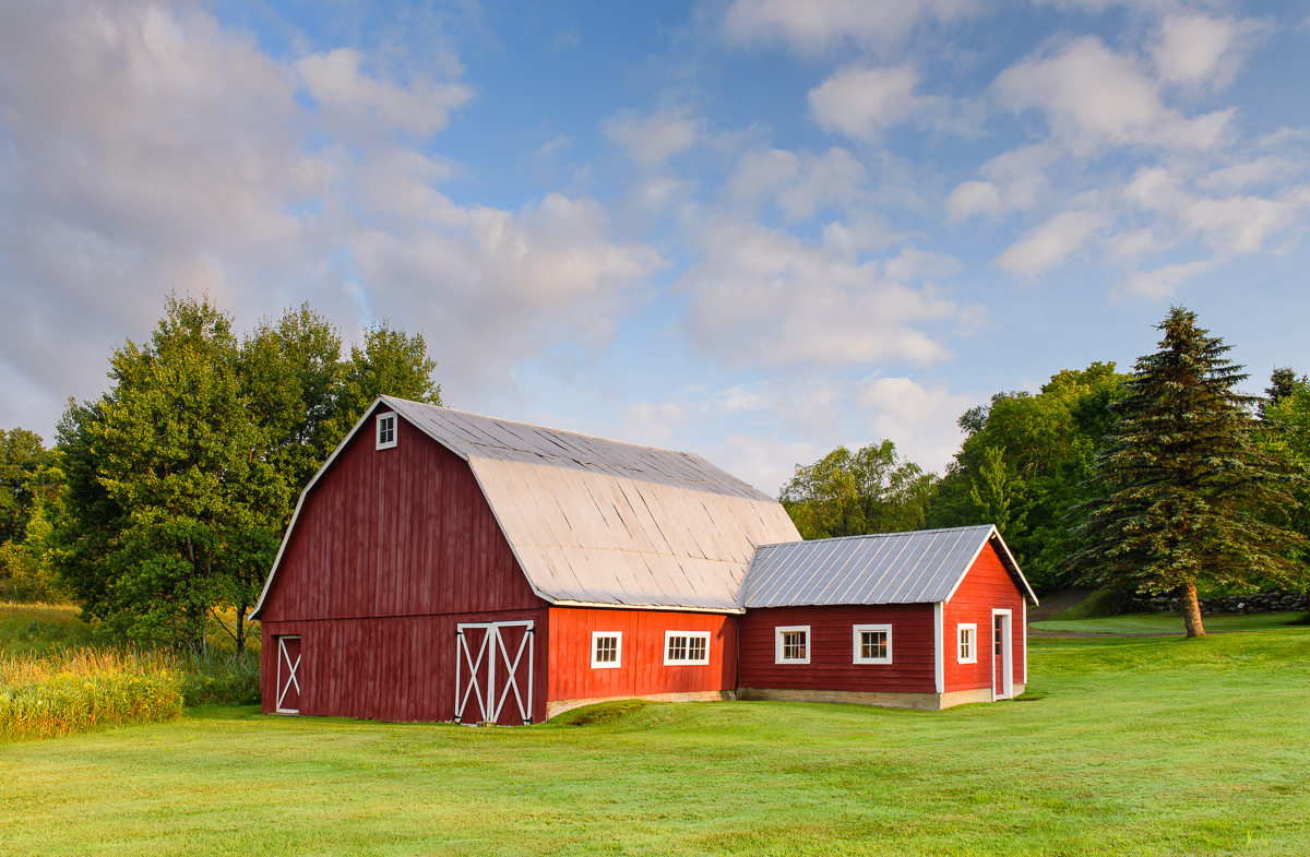 MAB-20170816-VT-DANVILLE-RED-BARN-8109553.jpg