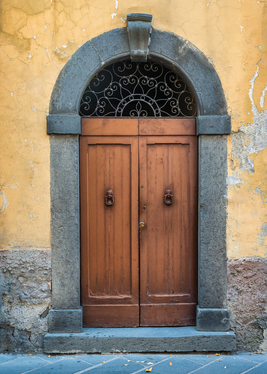 MAB-20220717-ITALY-LAZIO-BAGNOREGIO-DOORS-WINDOWS-00037.jpg