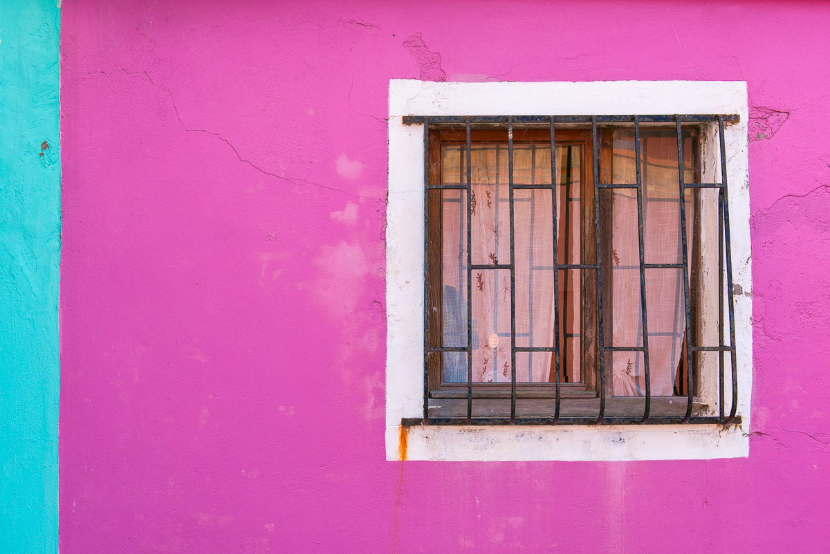 MAB_20141030_ITALY_BURANO_WINDOW_8102961.jpg