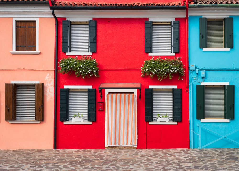 MAB-20241022-ITALY-BURANO-FACADE-4287.jpg