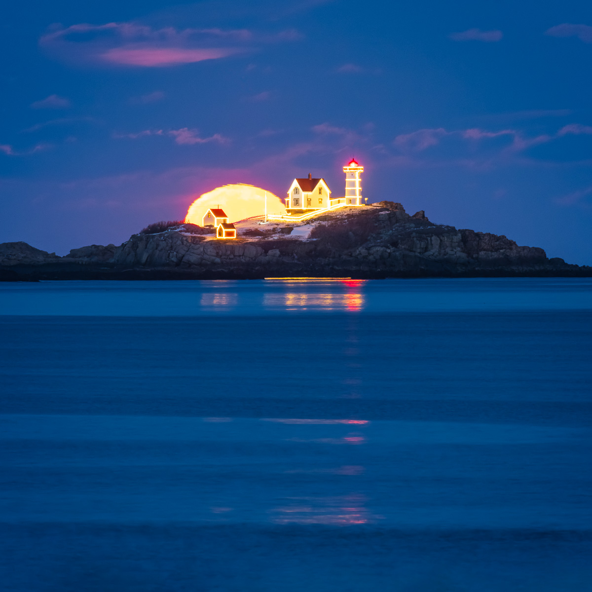 MAB-20191212-ME-NUBBLE-LIGHT-FULLMOON-77644.jpg