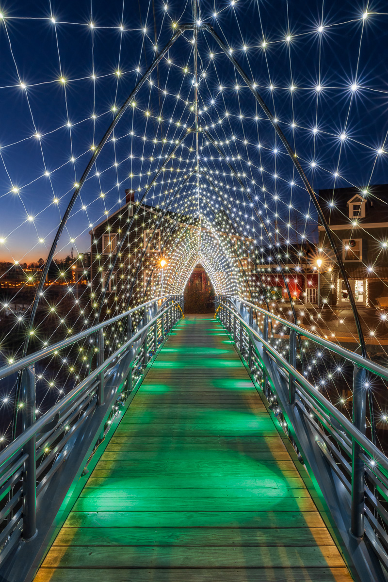 MAB-DJI-20231220-ME-KENNEBUNKPORT-BRIDGE-CHRISTMAS-LIGHTS-0021.jpg