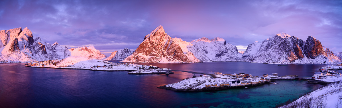 MAB-20190221-NORWAY-LOFOTEN-SAKRISOY-SUNRISE-72666.jpg